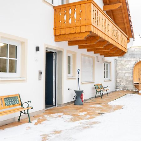 Liboria I Traumhafte Ferienwohnung In Aidling Am Riegsee Mit Atemberaubendem Blick Auf Die Majestaetische Zugspitze! Luaran gambar
